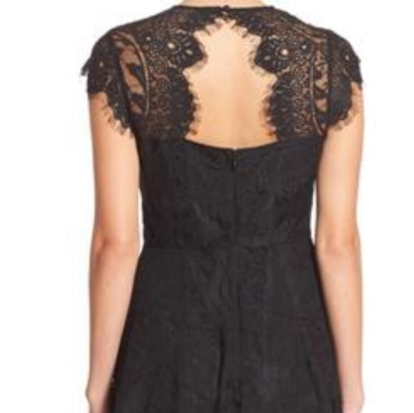 Black lace Dress. NWT - Picture 2 of 10